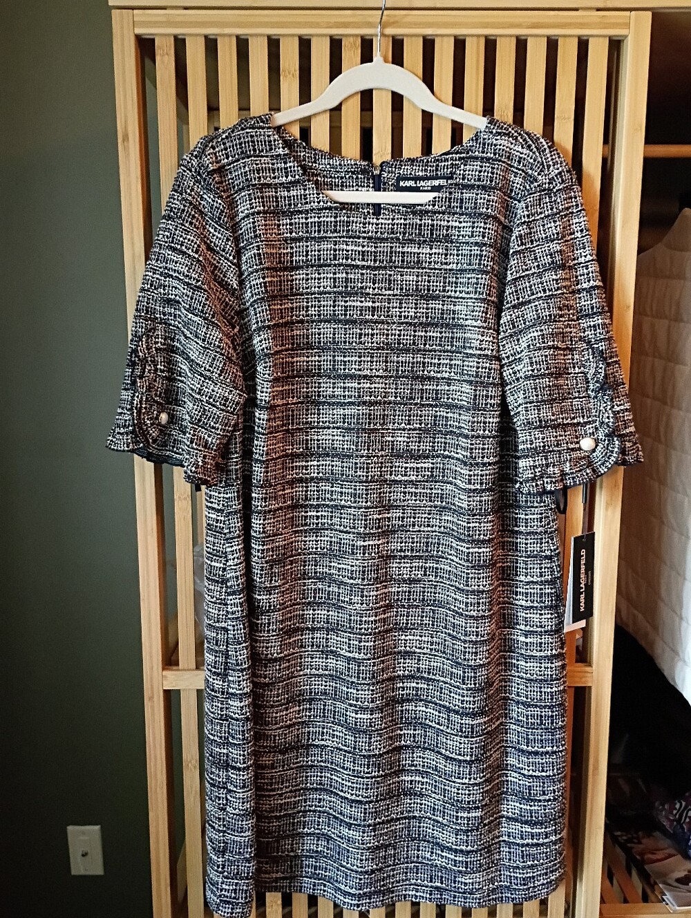 NWT Karl Lagerfeld Paris Tweed Pearl Cuff Shift Dress Size 16 Black White
